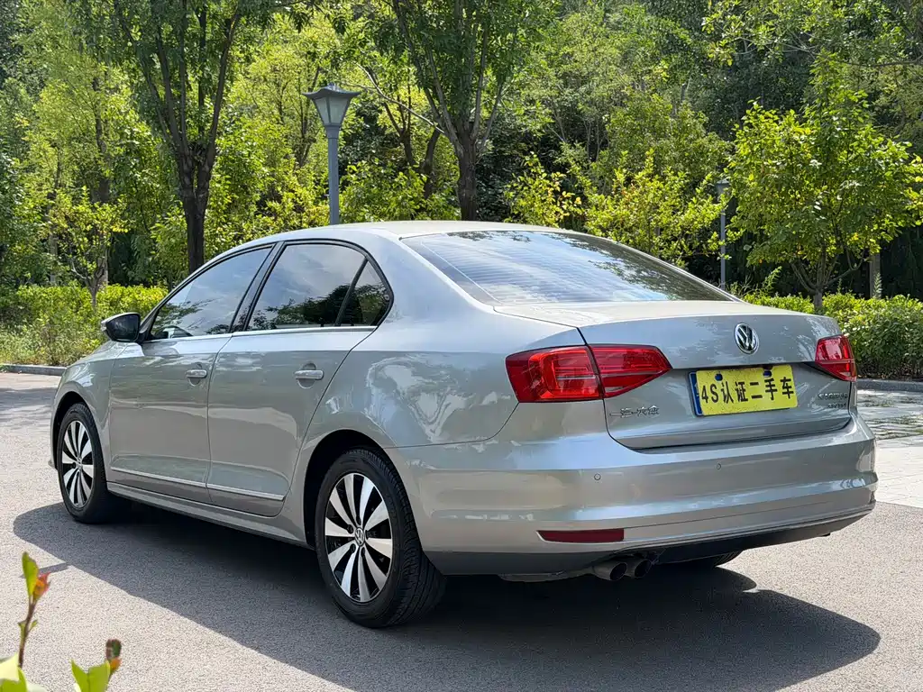 Volkswagen Sagitar — миниатюра 11