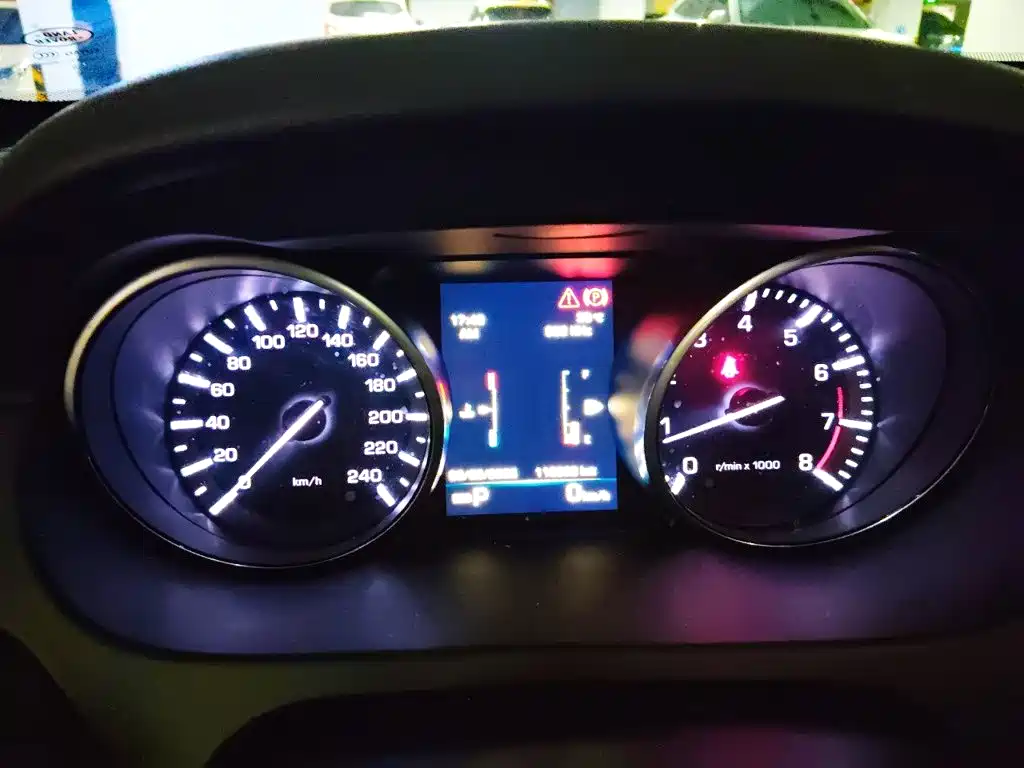 Land Rover Discovery Sport — миниатюра 4