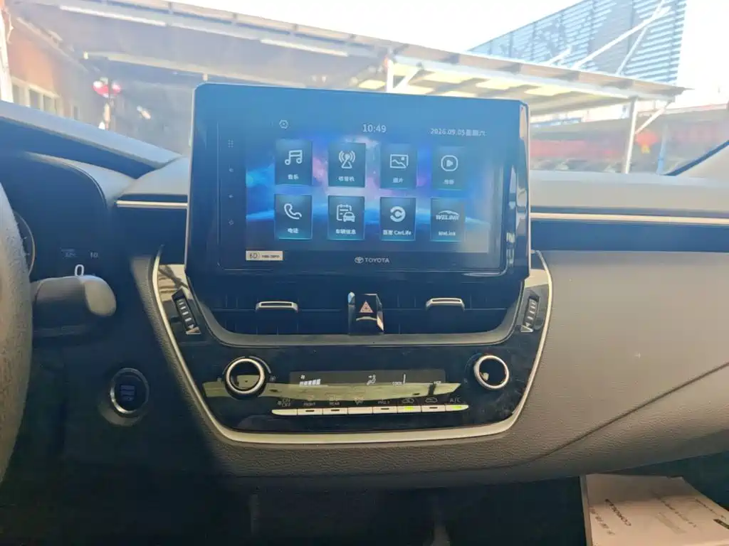 Toyota Corolla — миниатюра 13