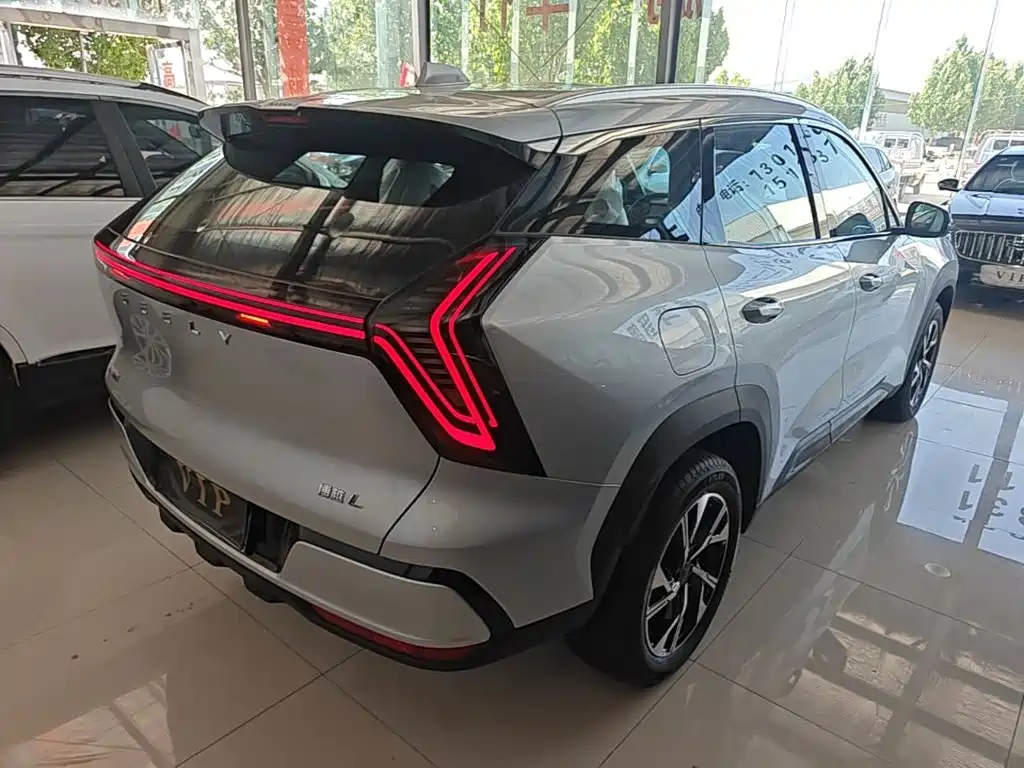 Geely Boyue L L 2025 1.5TD DCT