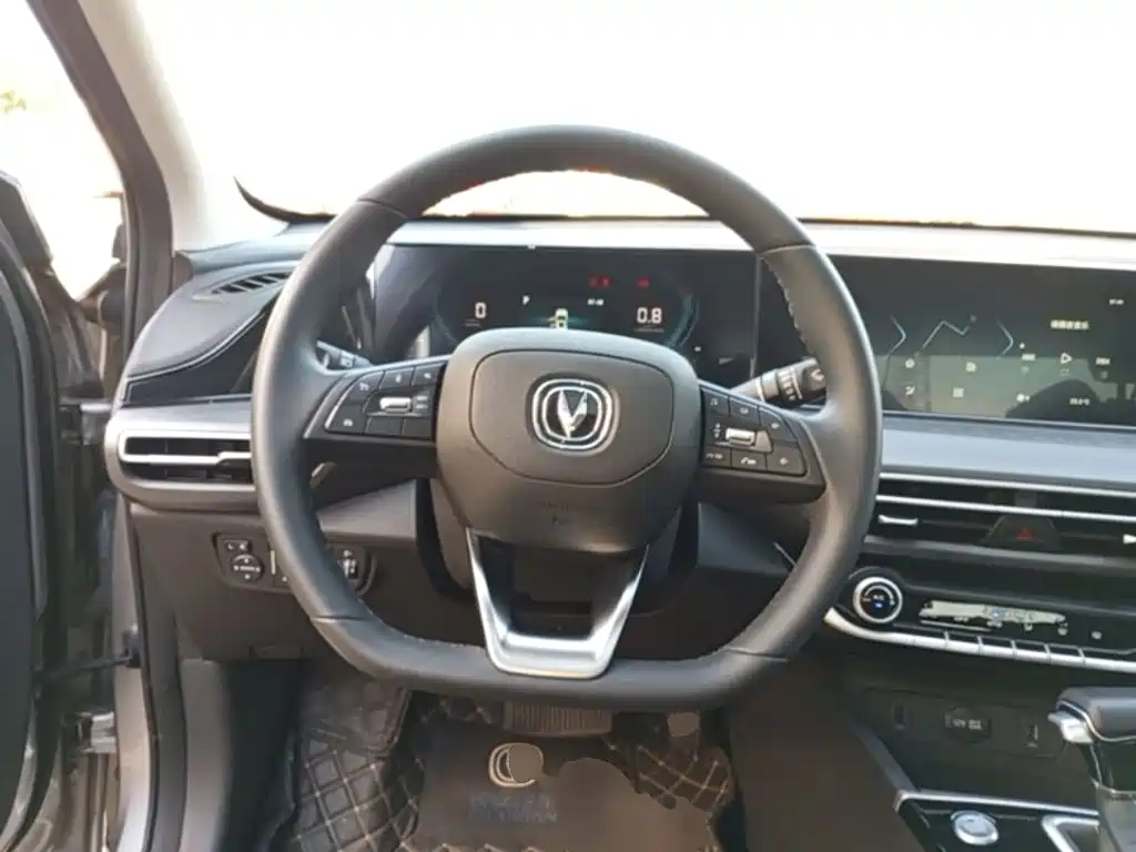Changan Eado — миниатюра 11