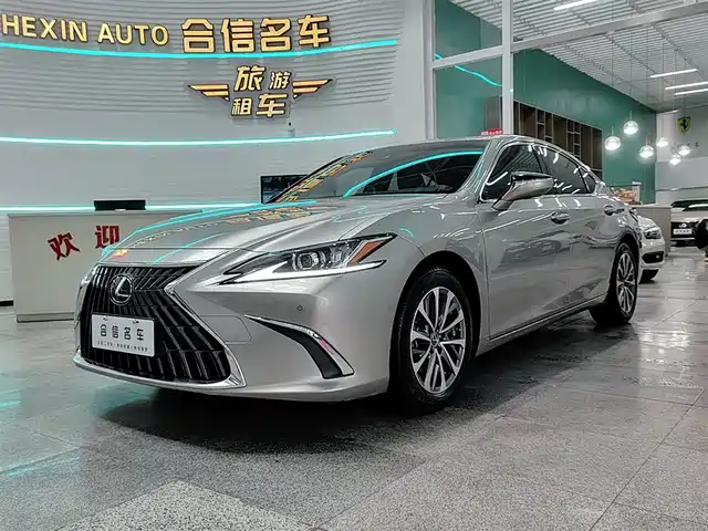 LEXUS ES 2024
