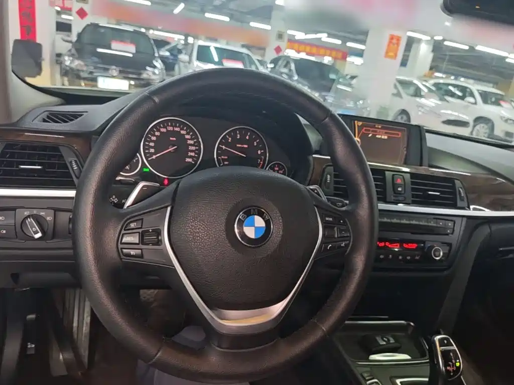 BMW 3 Series — миниатюра 10