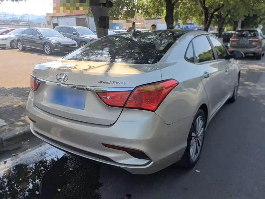 Hyundai Mistra — миниатюра 7