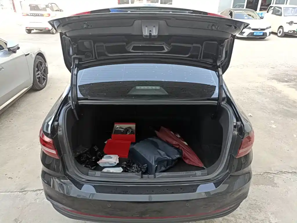 Volkswagen Lavida — миниатюра 19