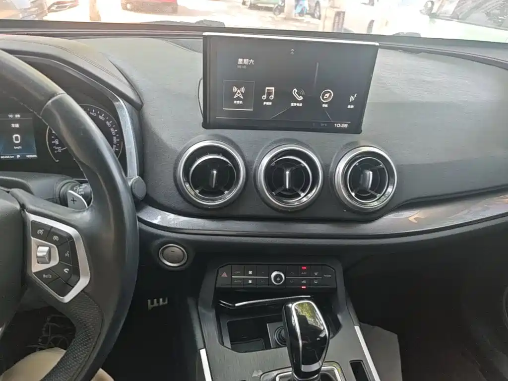 Wey Wey VV5 — миниатюра 13