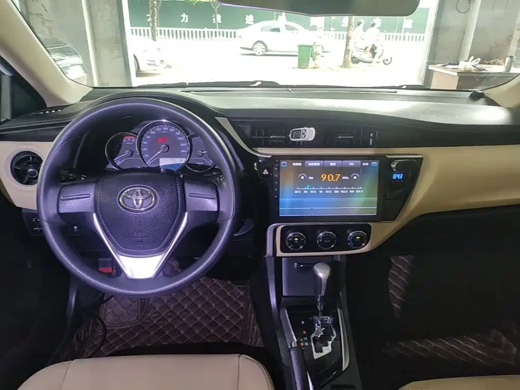 Toyota Corolla — миниатюра 10