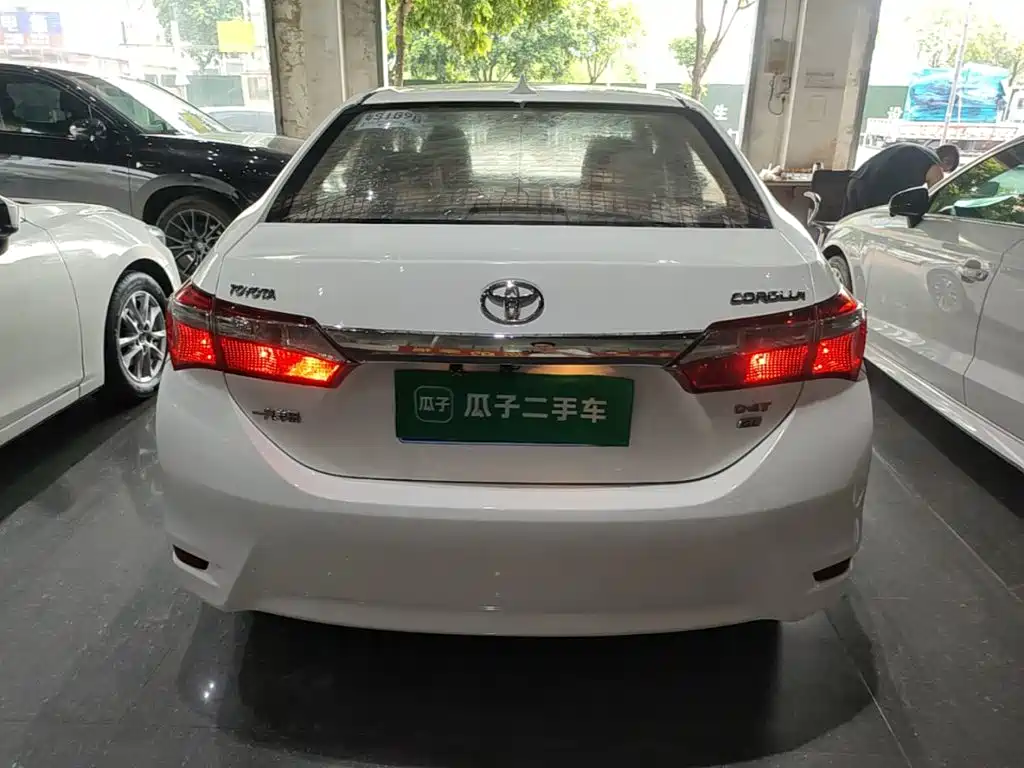 Toyota Corolla — миниатюра 6