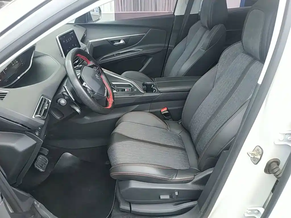 Peugeot 4008 — миниатюра 15