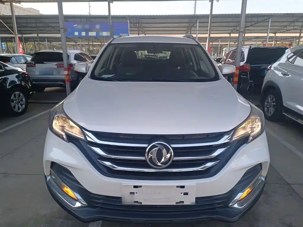 DONGFENG AX7