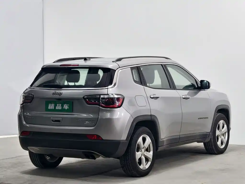 Jeep Compass — миниатюра 4