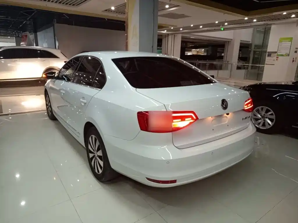 Volkswagen Sagitar — миниатюра 5