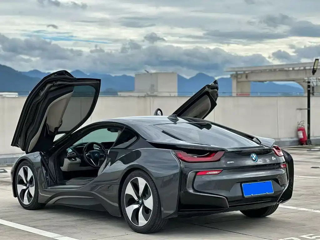 BMW i8 — миниатюра 6