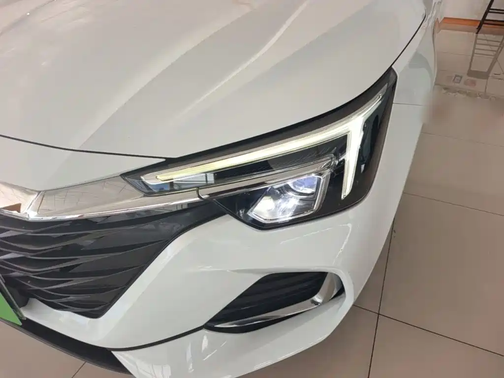 Roewe i6 MAX New Energy — миниатюра 24