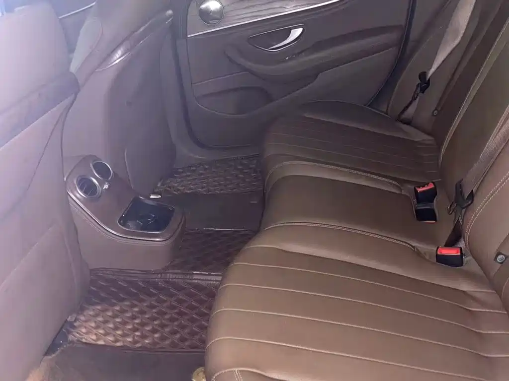 Mercedes-Benz E-Class New Energy — миниатюра 7