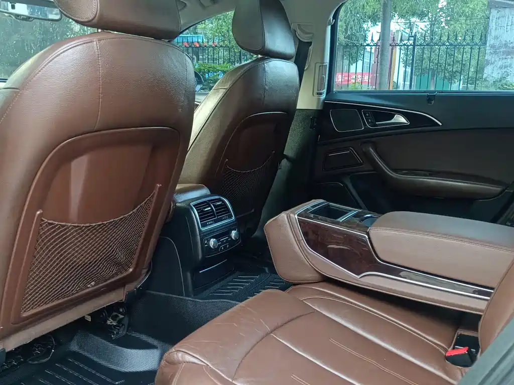 Audi A6L 2014 30 FSI Luxury