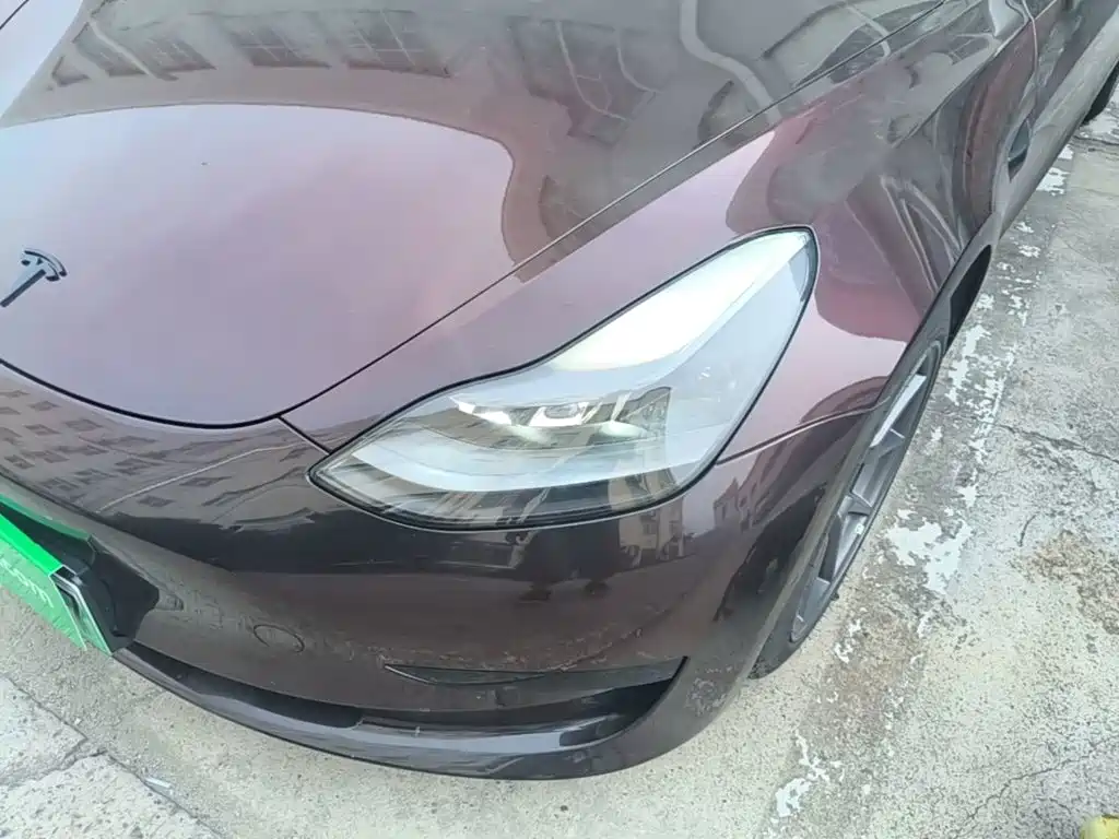 Tesla Model 3 — миниатюра 24