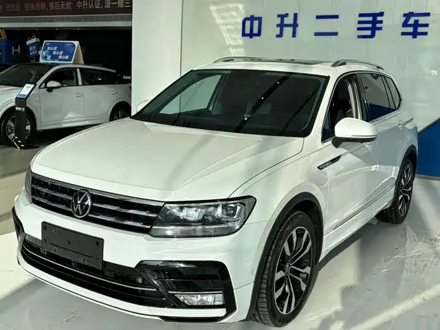 VOLKSWAGEN TIGUAN L 2021