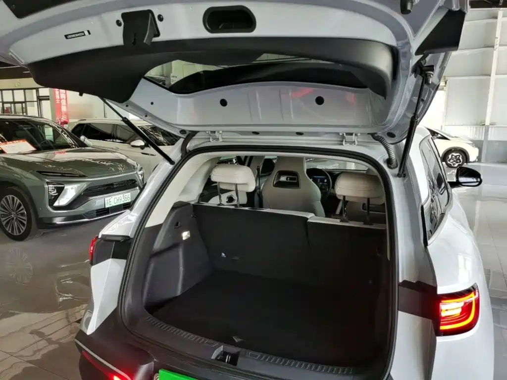 BYD Yuan UP — миниатюра 19