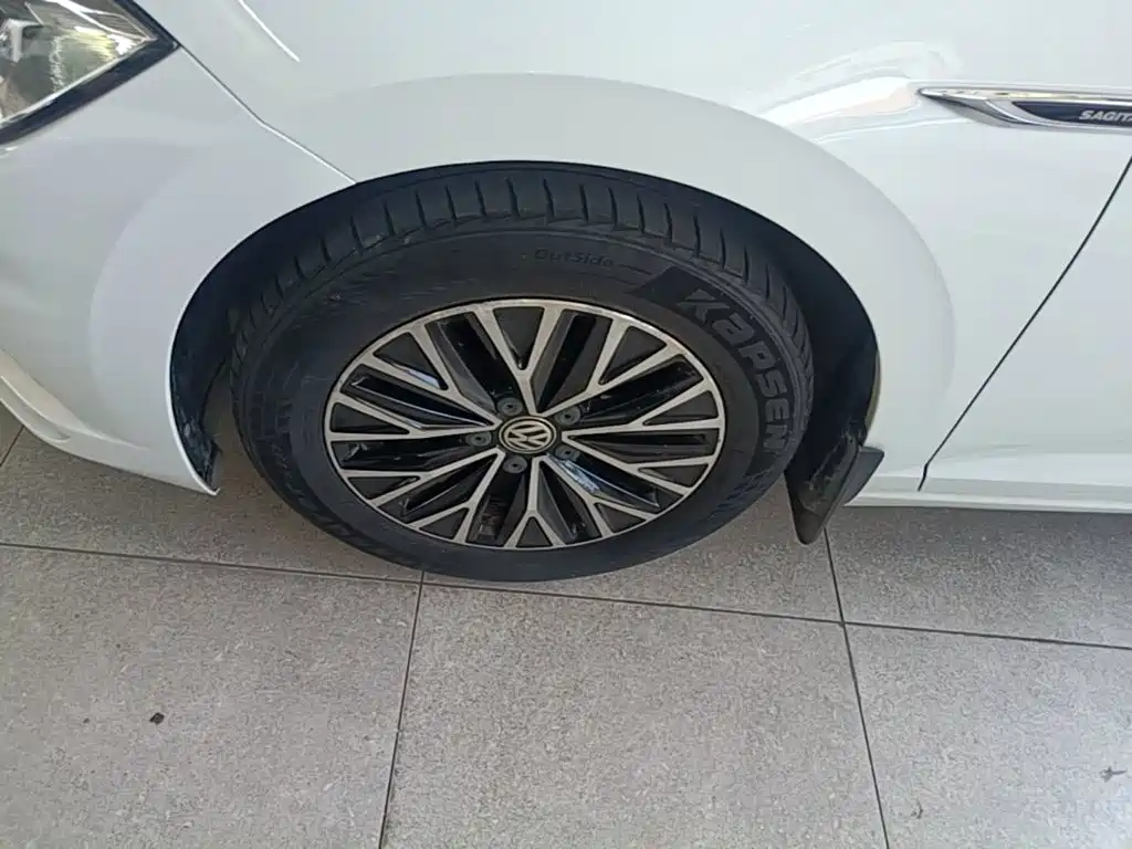 Volkswagen Sagitar — миниатюра 23