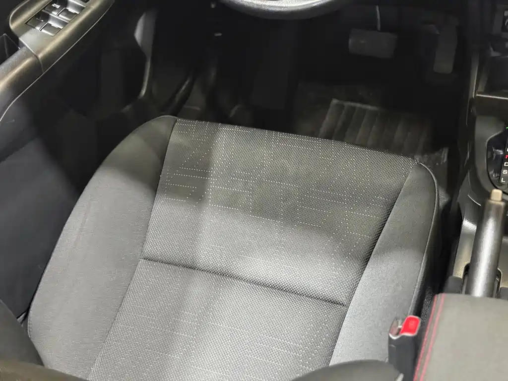 Honda Fit 1.5L LXS CVT Comfort Sunroof Edition, фото 21