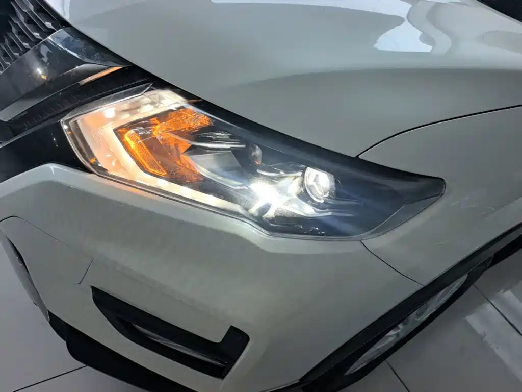 Nissan X-Trail — миниатюра 24