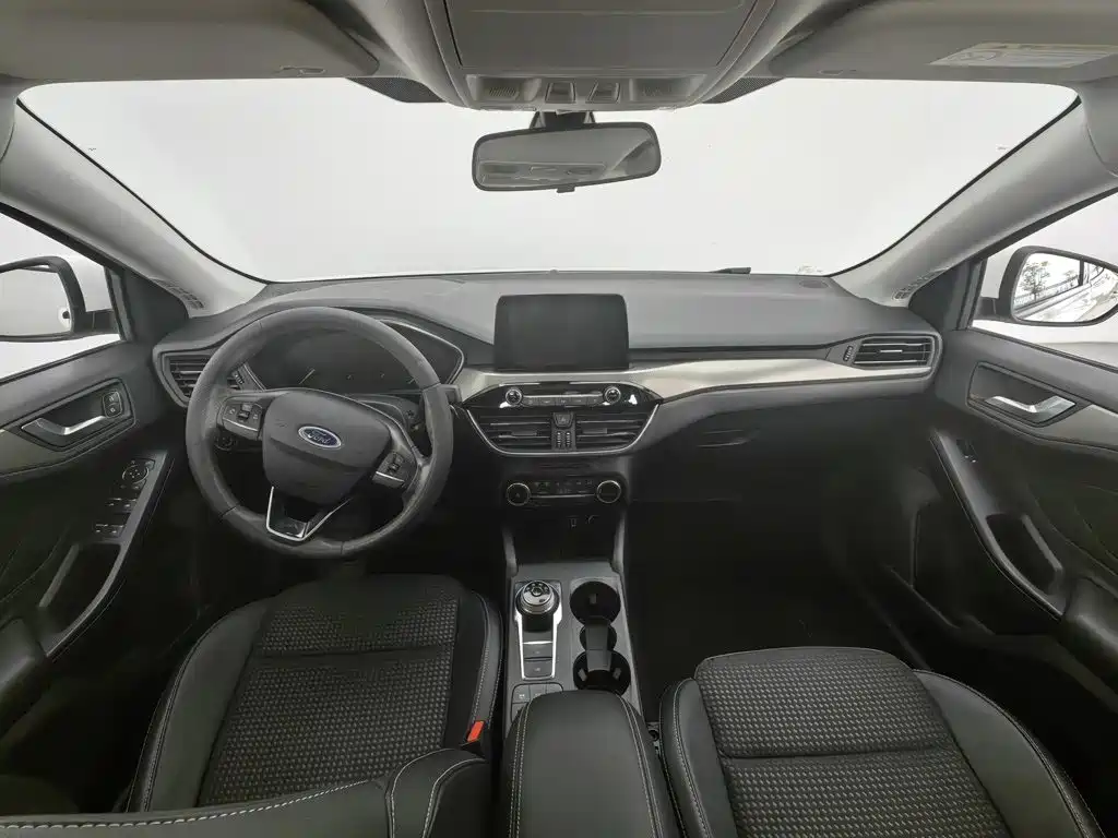 Ford Focus — миниатюра 5