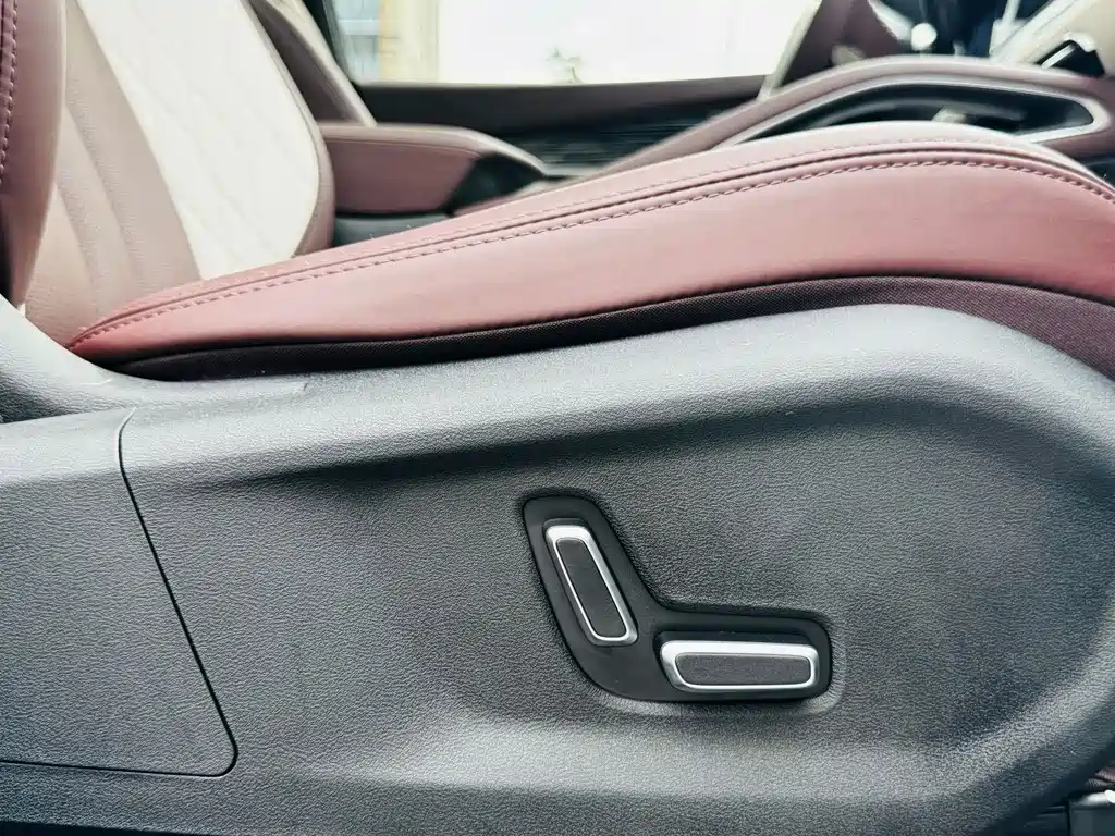 Geely Xingyue L — миниатюра 10
