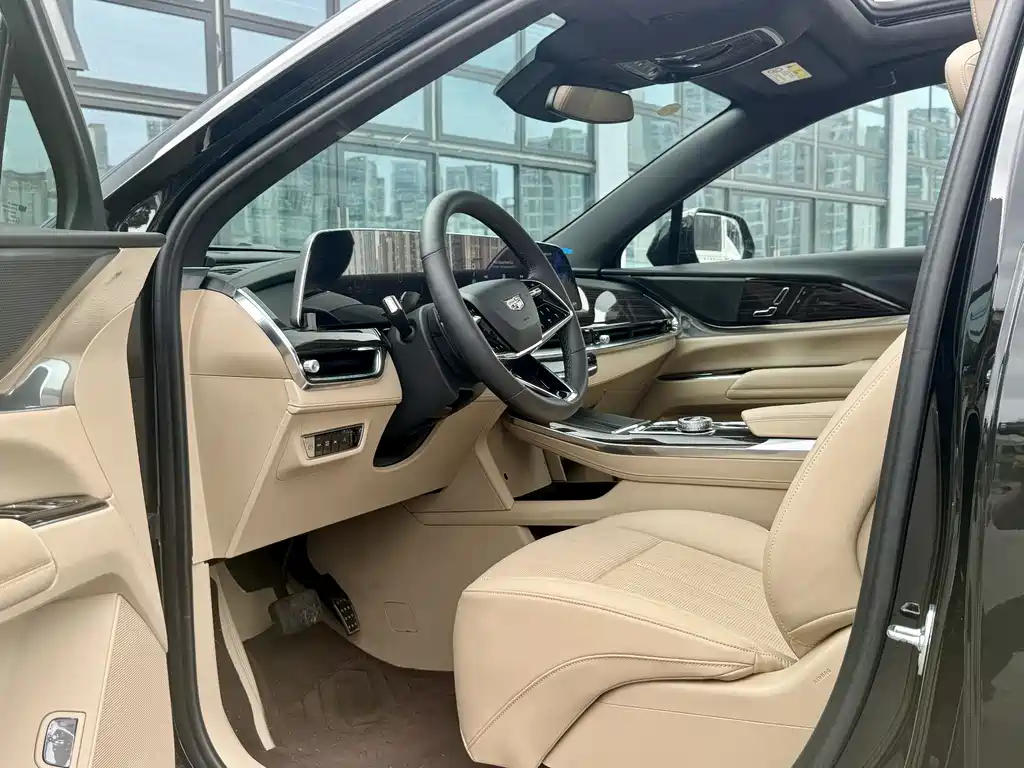 Cadillac XT5 2025 2.0T Luxury