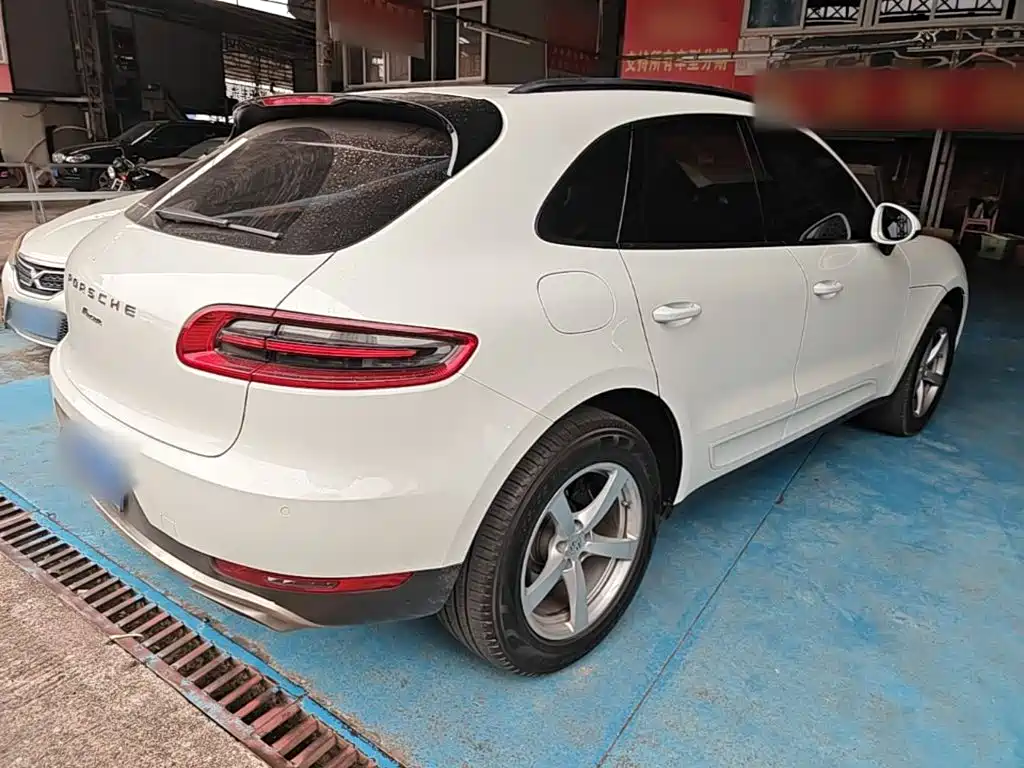 Porsche Macan — миниатюра 7