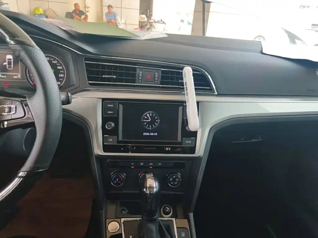 Volkswagen Lamando — миниатюра 13