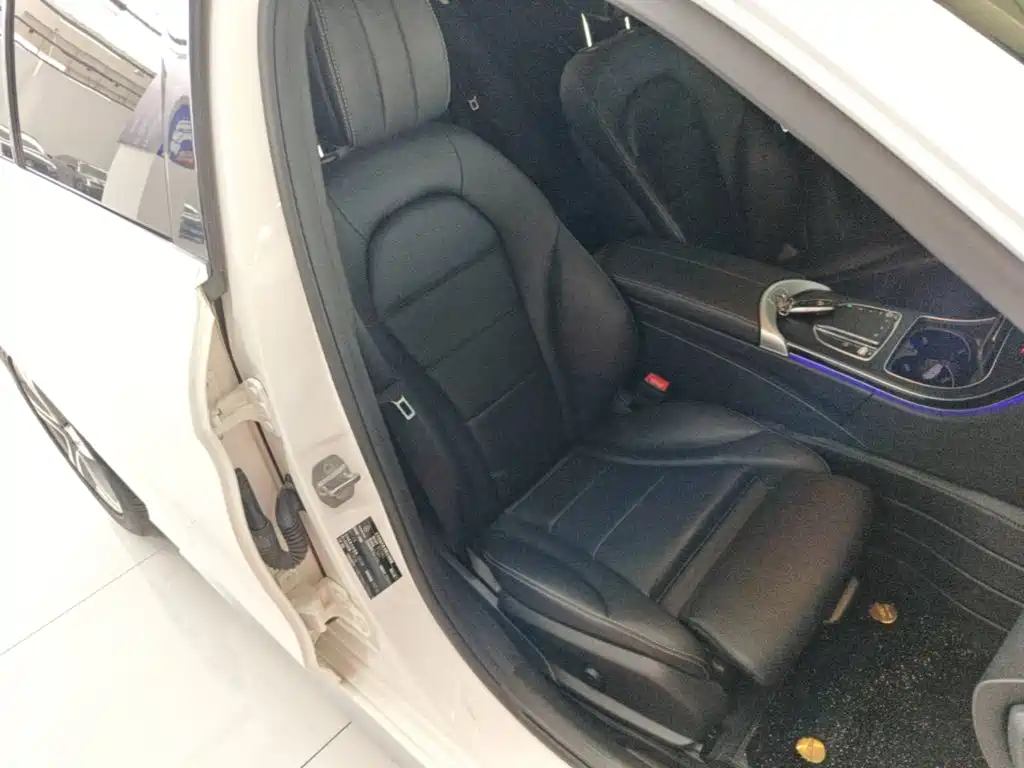 Mercedes-Benz C-Class — миниатюра 25