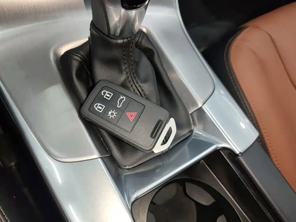 Volvo S60 — миниатюра 9