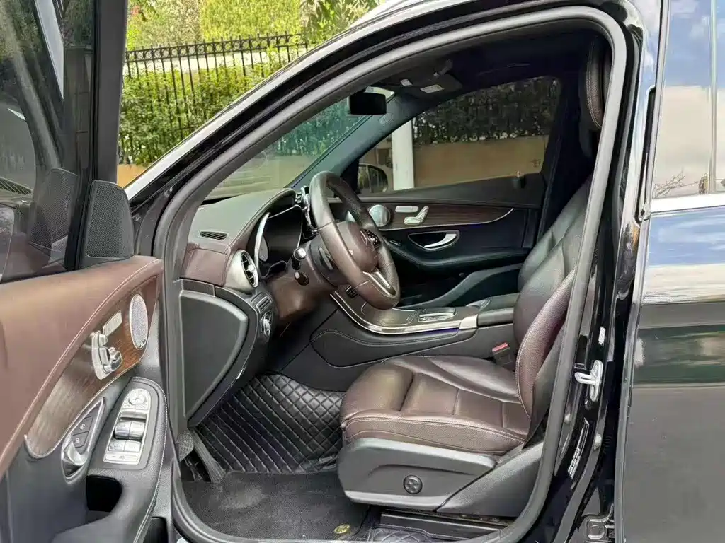 Mercedes-Benz GLC 2020 GLC 260 L 4MATIC Luxury