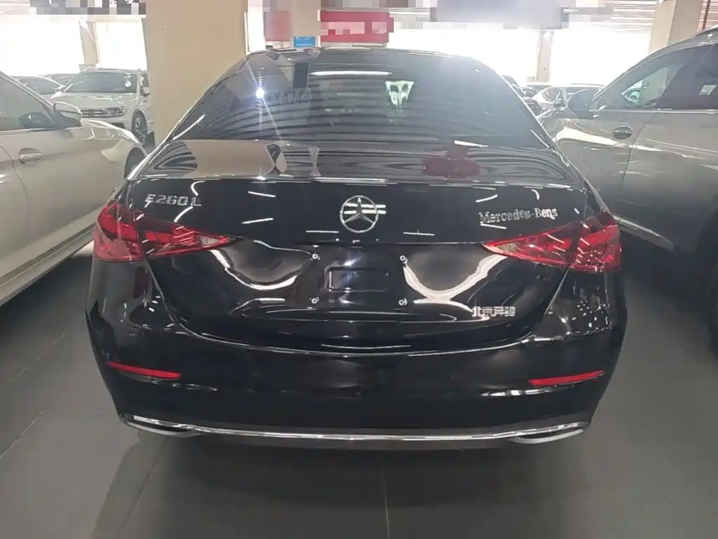 Mercedes-Benz C-Class — миниатюра 6