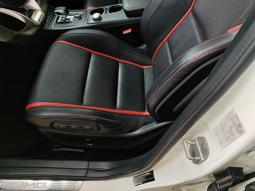 Mercedes-Benz GLA AMG — миниатюра 15