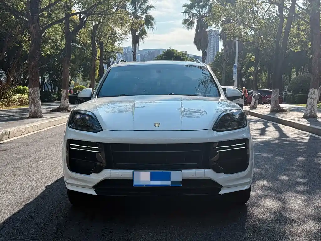 Porsche Cayenne — миниатюра 2