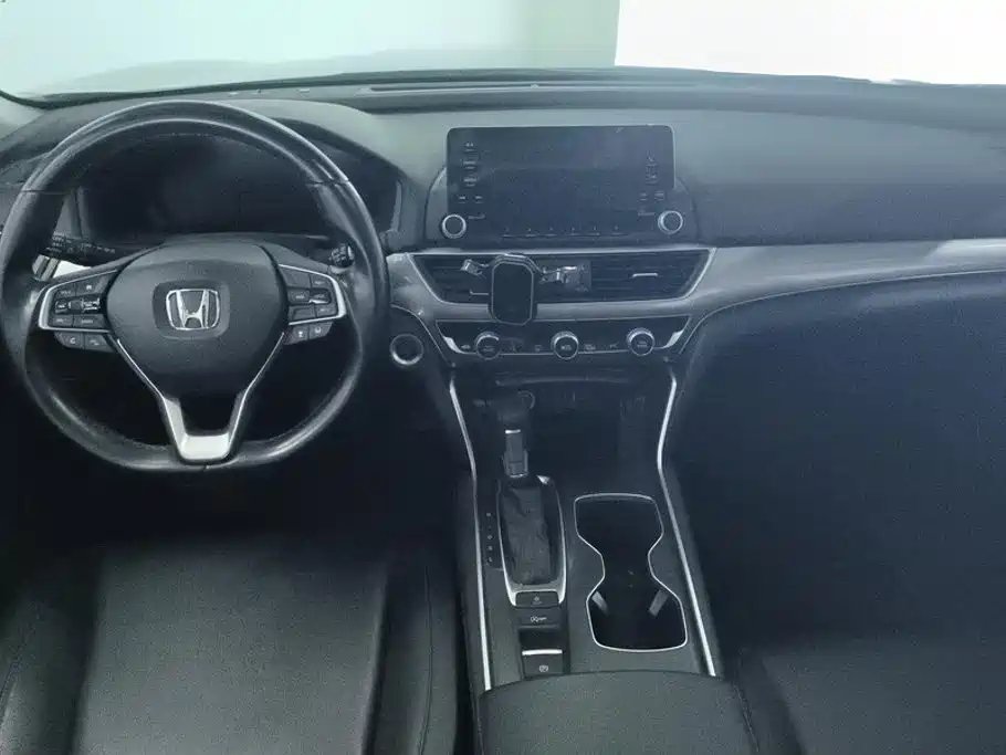 Honda Accord — миниатюра 12