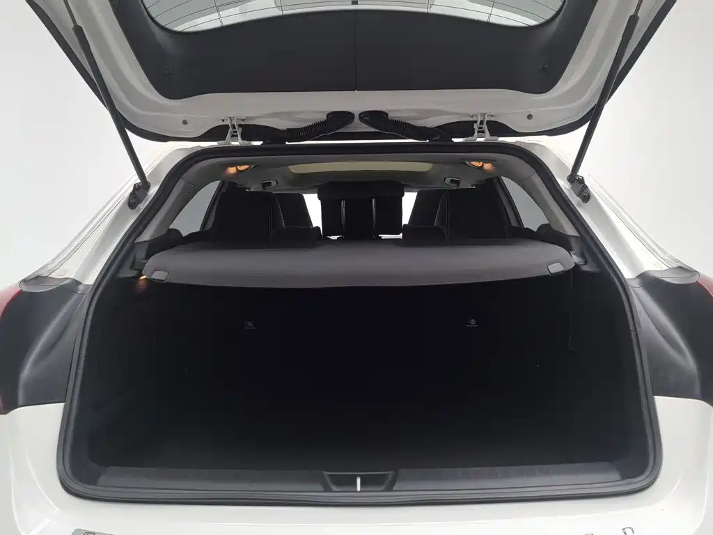 Mercedes-Benz GLA — миниатюра 16