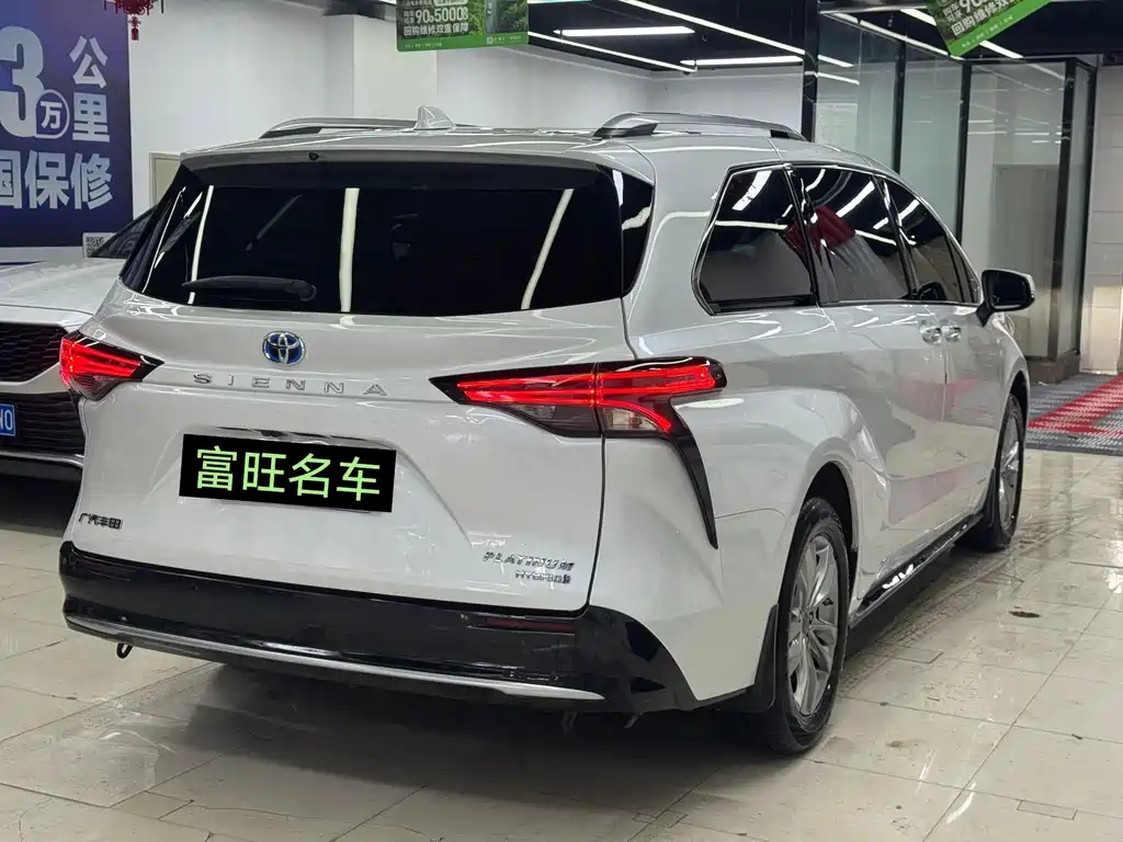 Toyota Sienna — миниатюра 4