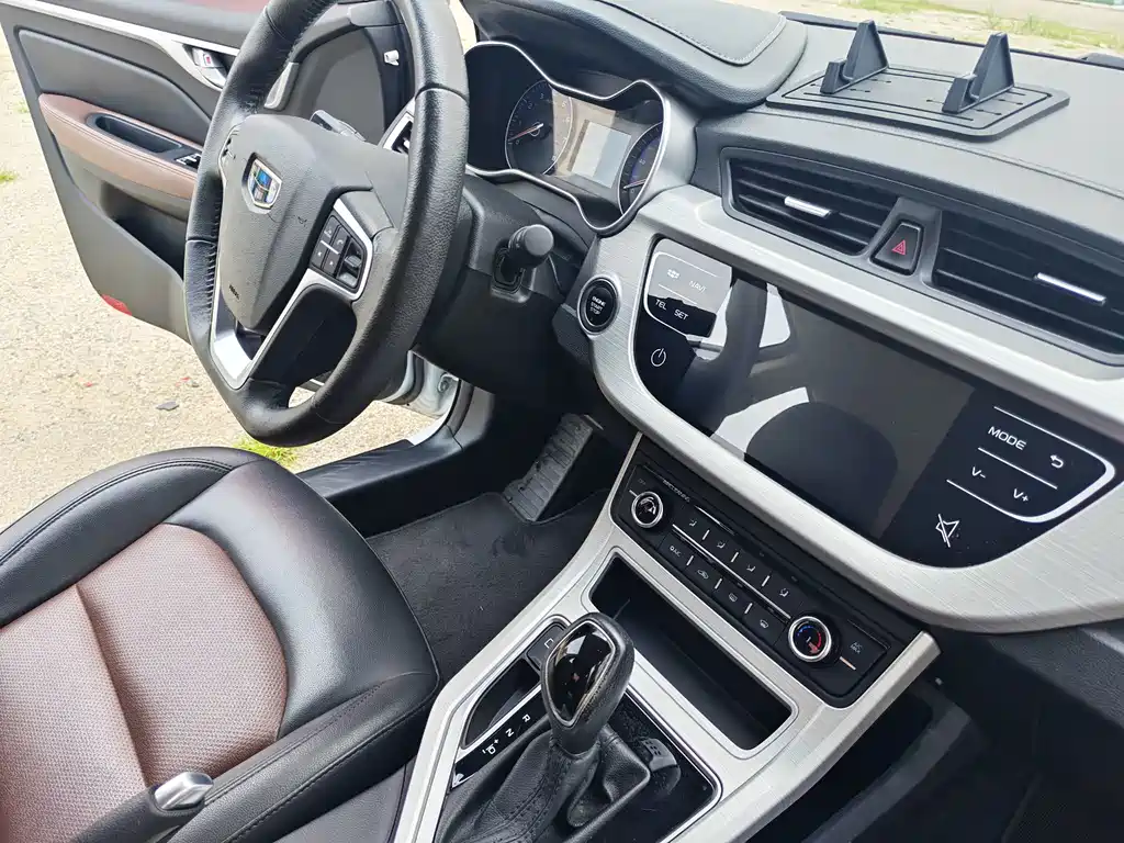 Geely Vision — миниатюра 13