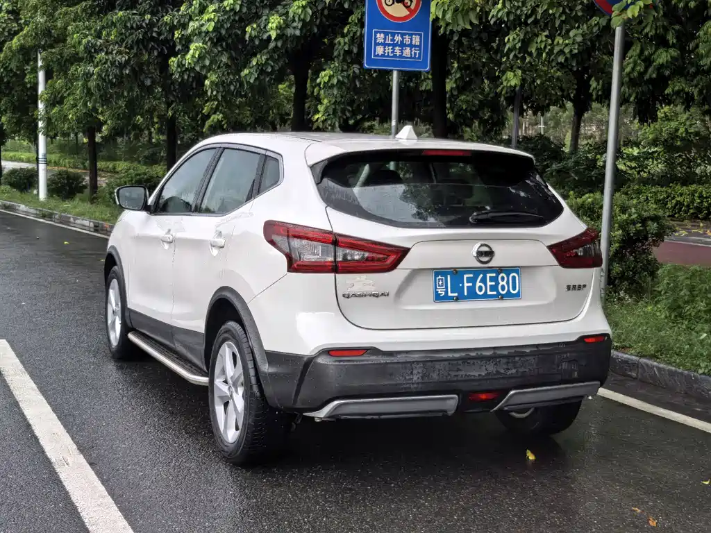 Nissan Qashqai — миниатюра 8