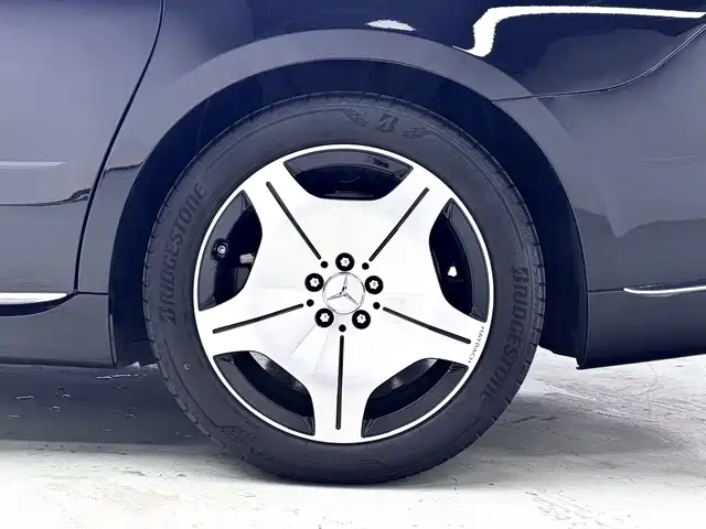 Mercedes-Benz S-Class — миниатюра 20