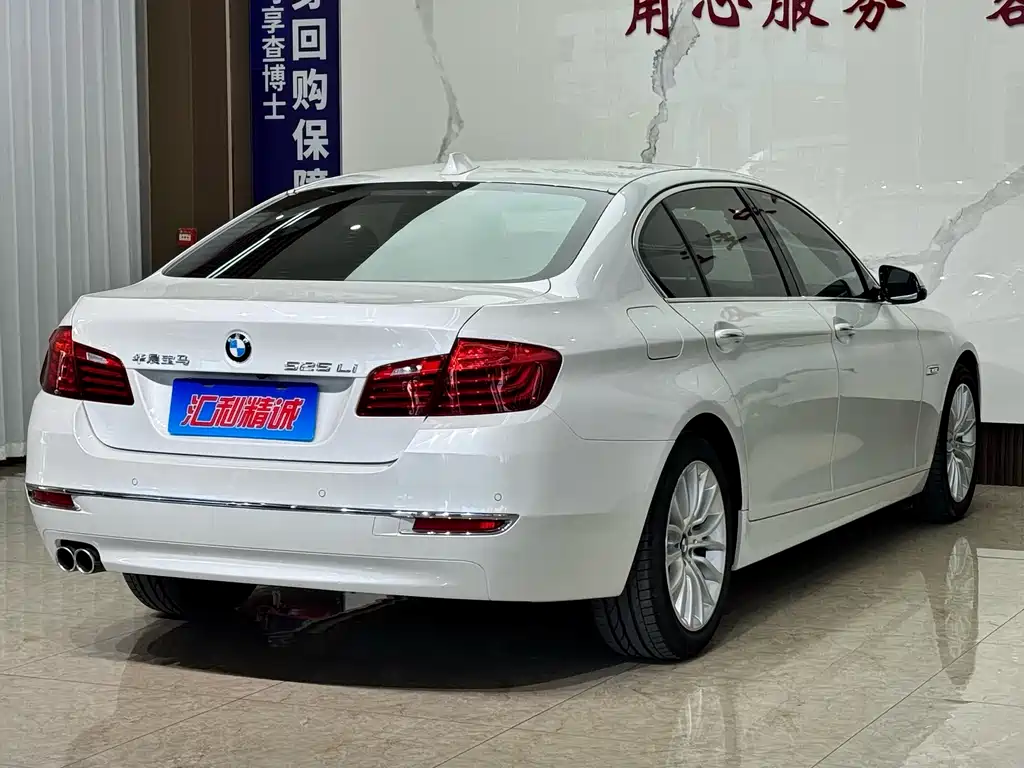 BMW 5 Series — миниатюра 6