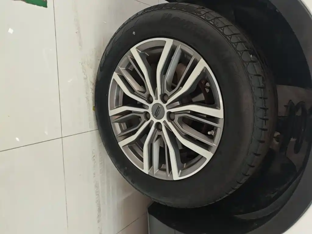 Geely Boyue — миниатюра 23