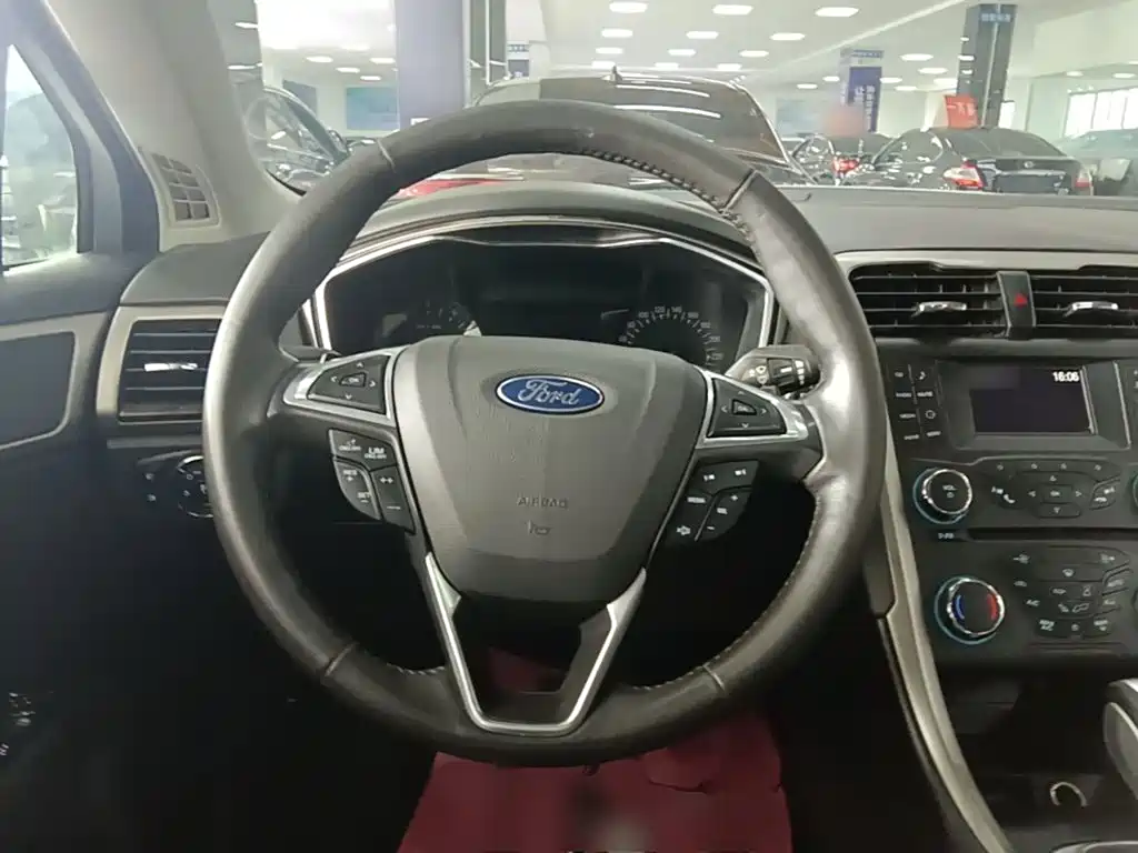 Ford Mondeo — миниатюра 11