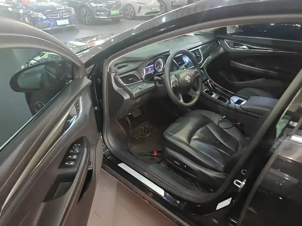 Buick LaCrosse — миниатюра 16
