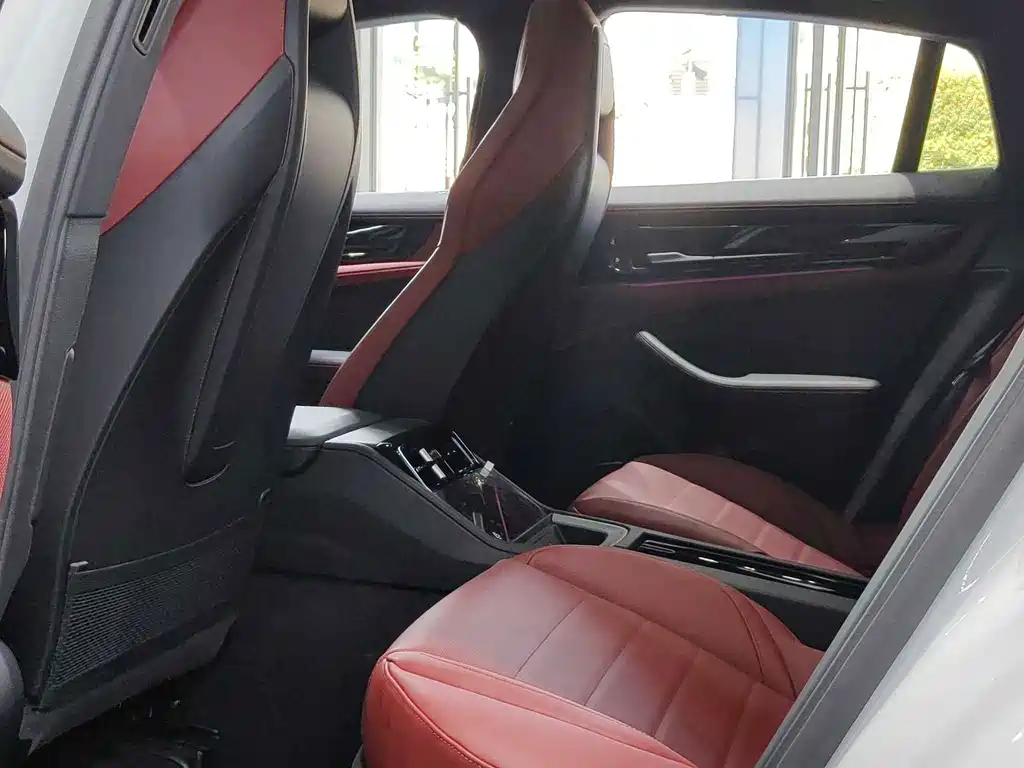Porsche Panamera — миниатюра 16
