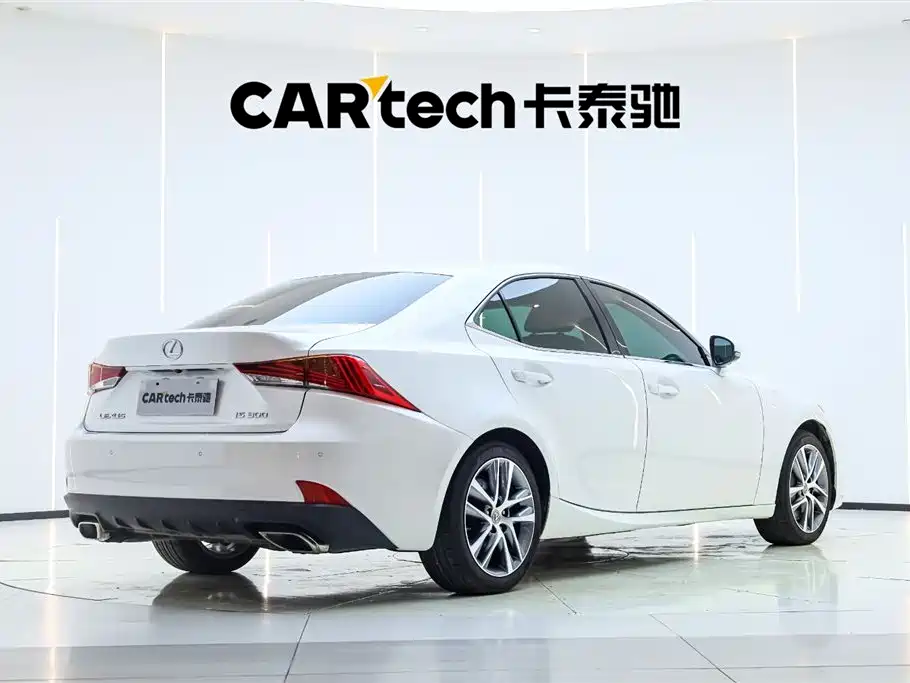 Lexus IS 2017 300