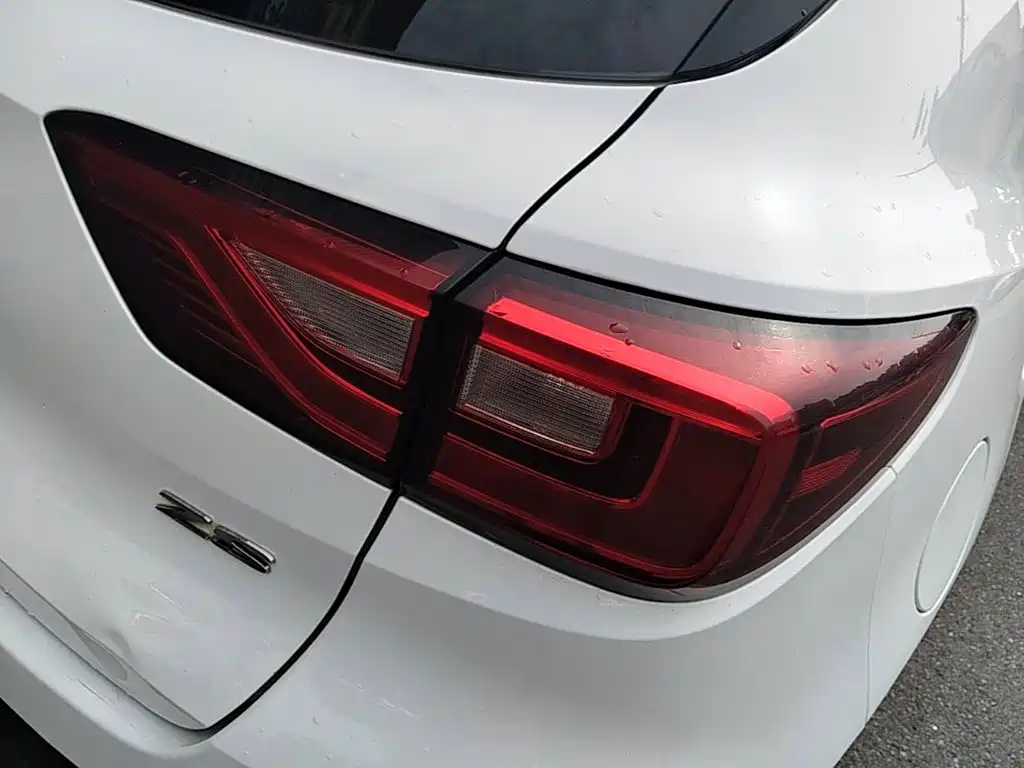 MG ZS — миниатюра 8